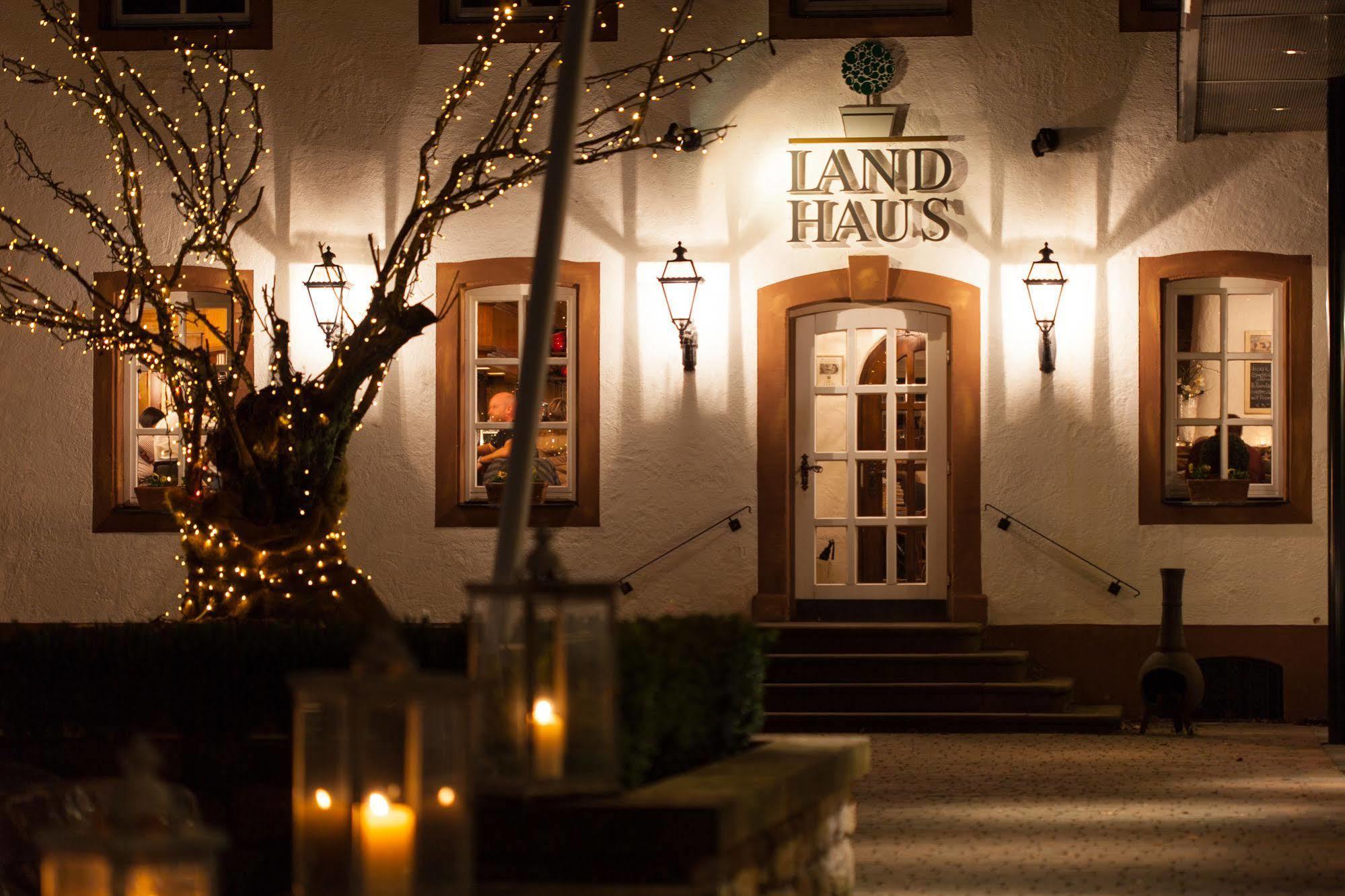 Hotel Romantik Landschloss Fasanerie 4*